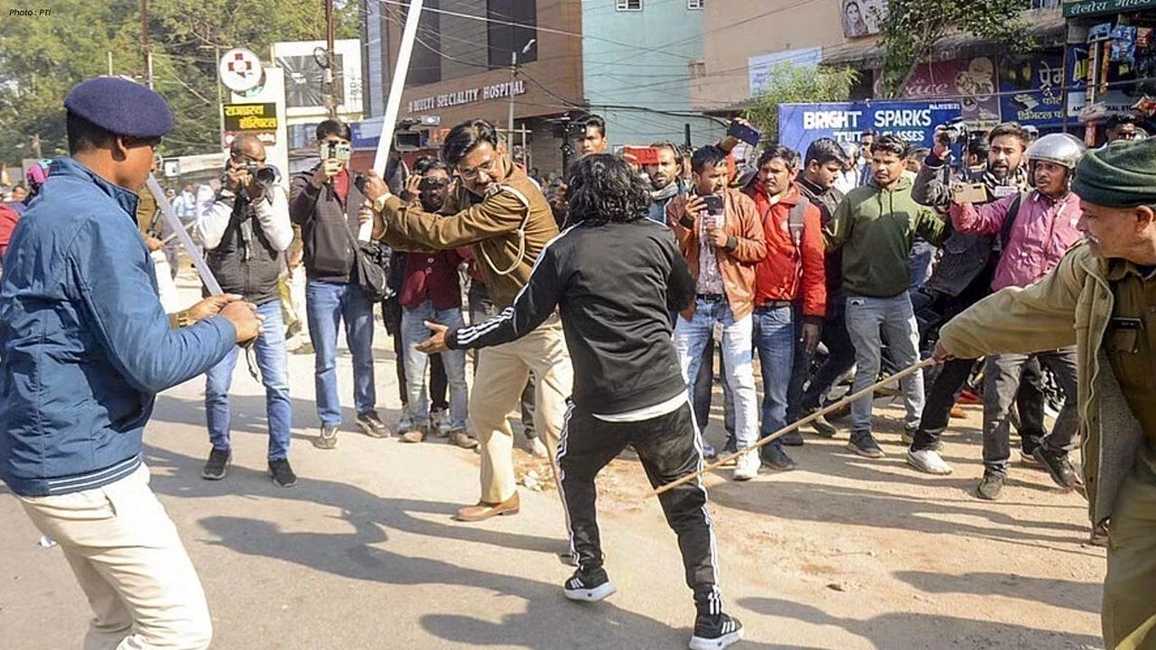 Ranchi Student Protest: ਵਿਧਾਨ ਸਭਾ ਘਿਰਾਓ ਦੌਰਾਨ ਵਿਦਿਆਰਥੀਆਂ ’ਤੇ ਲਾਠੀਚਾਰਜ, ਪੁਲਿਸ ਮੁਲਾਜ਼ਮ ਜ਼ਖ਼ਮੀ
