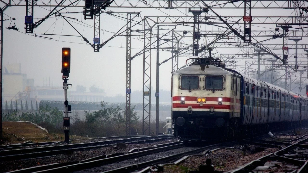 Chandigarh Railway Zone ਵਿੱਚ ਵੱਡੀ ਕਾਰਵਾਈ, 51 ਟਰੇਨਾਂ ਦੀ ਚੈਕਿੰਗ; 3,108 ਪਾਣੀ ਦੀਆਂ ਬੋਤਲਾਂ ਜ਼ਬਤ