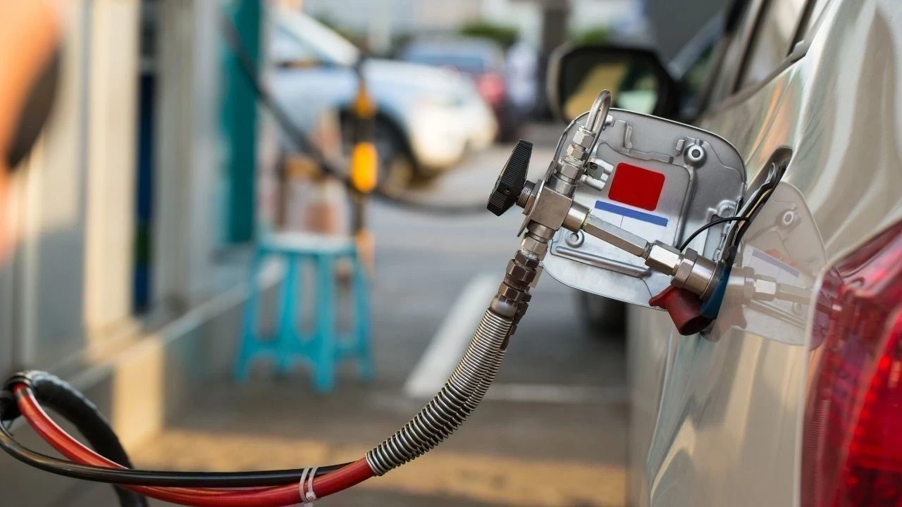 Delhi-NCR ਵਿੱਚ CNG ਮਹਿੰਗੀ, 3.89 ਰੁਪਏ ਦਾ ਵੱਡਾ ਝਟਕਾ; ਜਾਣੋ ਨਵੇਂ ਰੇਟ