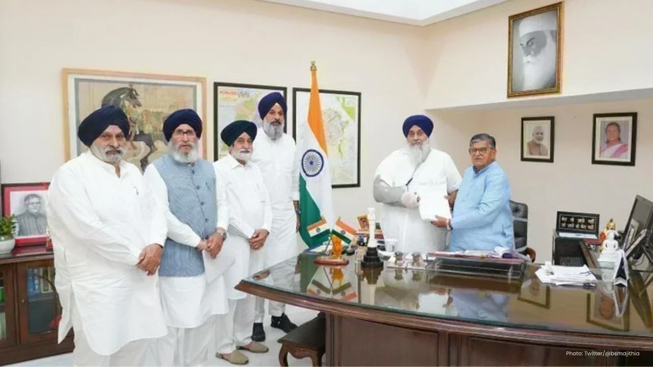 Punjab Politics: ਸੁਖਬੀਰ ਬਾਦਲ ਨੇ ਰਾਜਪਾਲ ਨਾਲ ਕੀਤੀ ਮੁਲਾਕਾਤ, CBI ਜਾਂਚ ਦੀ ਮੰਗ