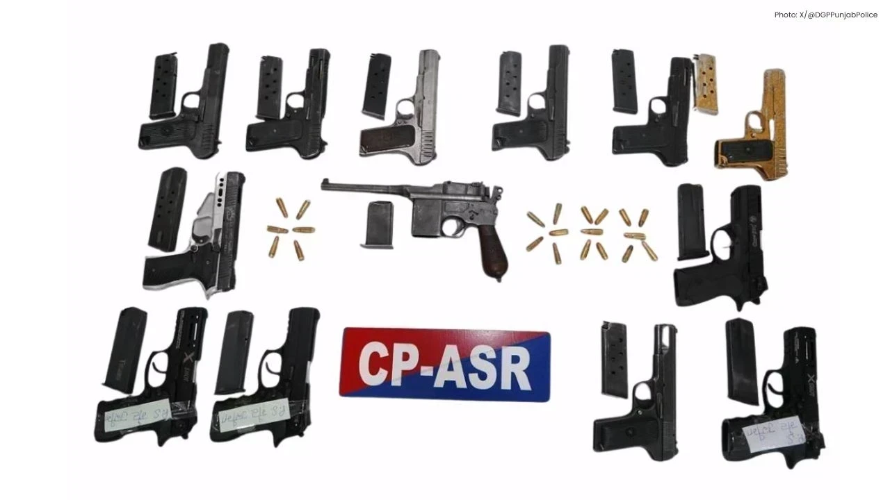 Amritsar Arms Smuggling Network: 6 ਗੈਰਕਾਨੂੰਨੀ ਹਥਿਆਰ ਸਪਲਾਈ ਨੈੱਟਵਰਕ ਬੇਨਕਾਬ, 8 ਗ੍ਰਿਫ਼ਤਾਰ