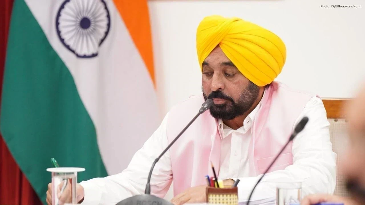 Punjab CM Camp Office ’ਤੇ CBI Raid, ਮਾਨ ਸਰਕਾਰ ਨੇ ਲਗਾਏ ਸਿਆਸੀ ਨਿਸ਼ਾਨੇ ਦੇ ਦੋਸ਼